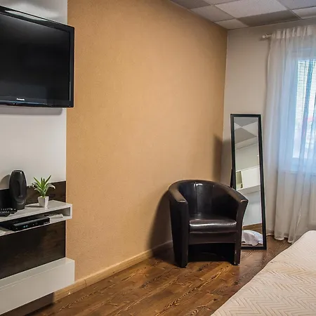 Aerocafe 度假村 帕蒂赞斯克